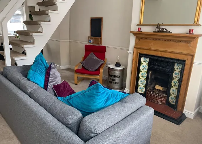 The Racecourse - Quaint Victorian With Free Parking 度假居 *